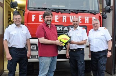 4ÖVP Helm Klein